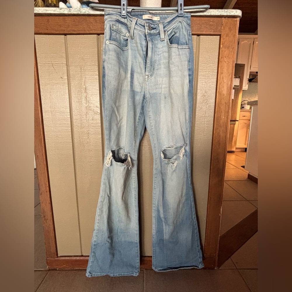 Levi’s flare legged jeans